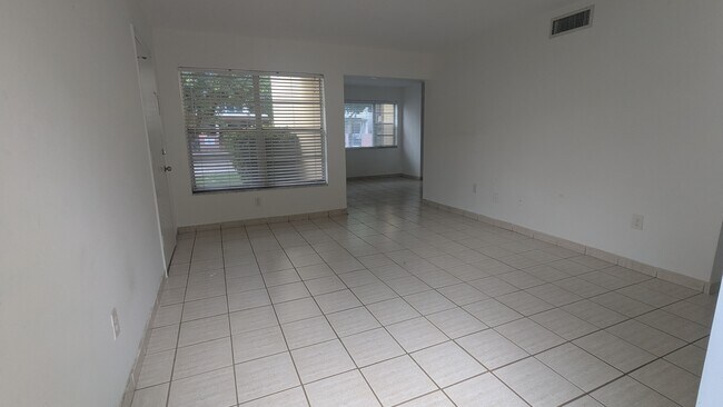 Building Photo - 235 Bird Rd