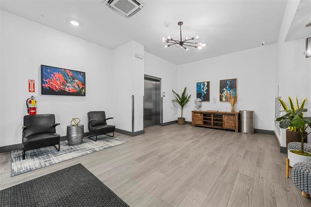Building Photo - 3517 Windhaven Pkwy