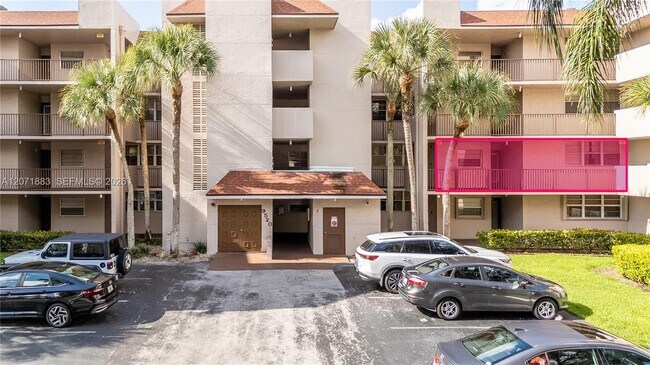 Building Photo - 9520 Seagrape Dr