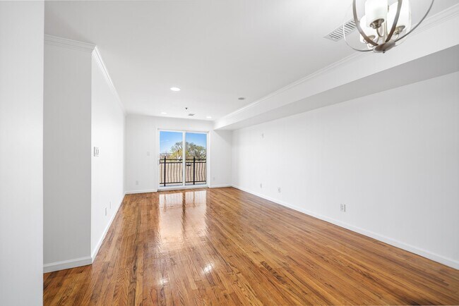 Building Photo - 4401 Smith Ave
