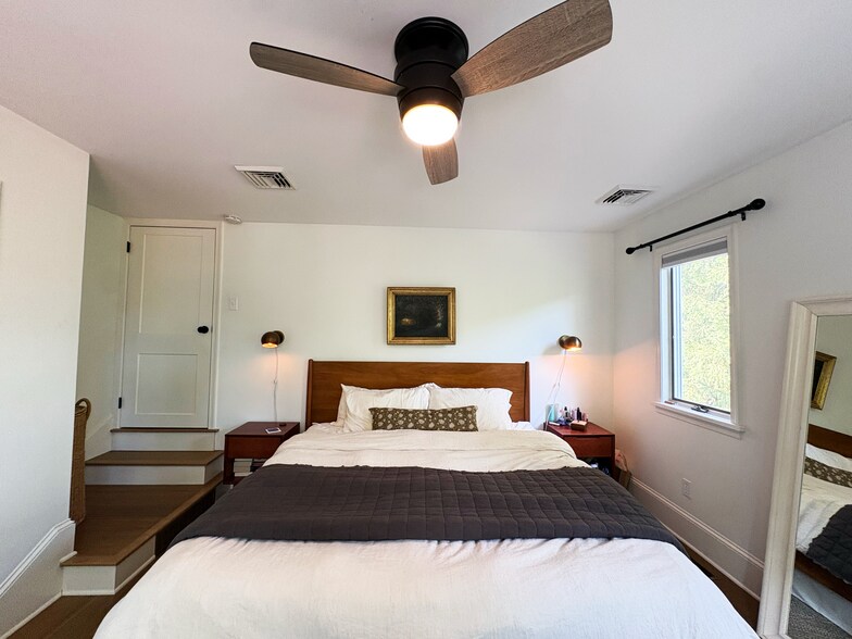 Master Bedroom - 324 Maple Ave