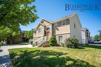 Building Photo - 4 Bed Home in Quiet S. Weber Neighborhood Near Park