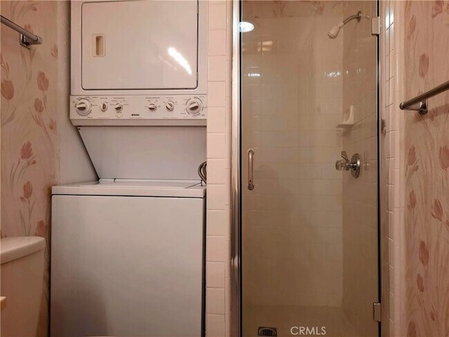 Building Photo - 2233 Via Puerta