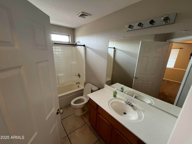 Building Photo - 3578 W Spirit Ln