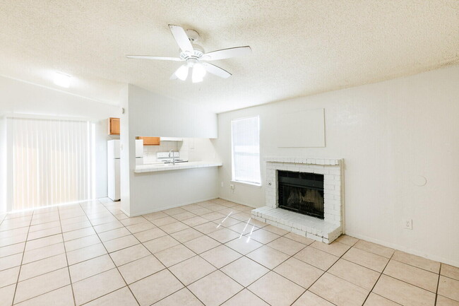 Building Photo - 140 N Troy Ave
