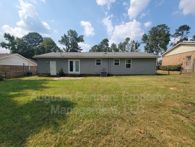 Building Photo - 156 Griswood Dr