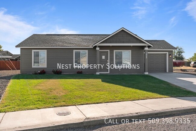 Primary Photo - Newer 3 Bedroom Home for Rent!