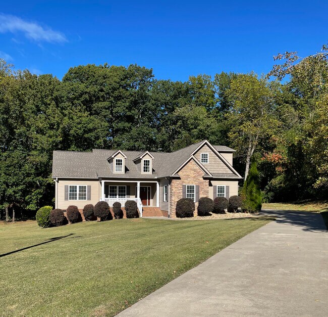 Primary Photo - 313 Traynham Blvd
