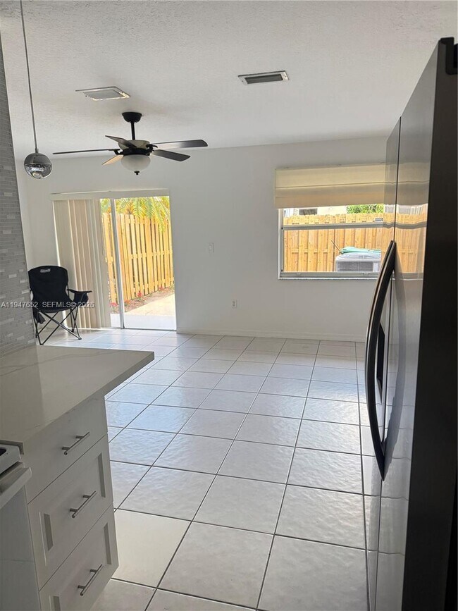 Building Photo - 14311 SW 96th St