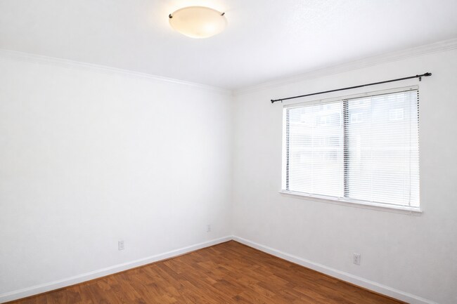 Building Photo - 1114 Nord Ave