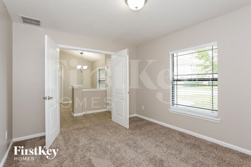 Building Photo - 86221 Vegas Blvd