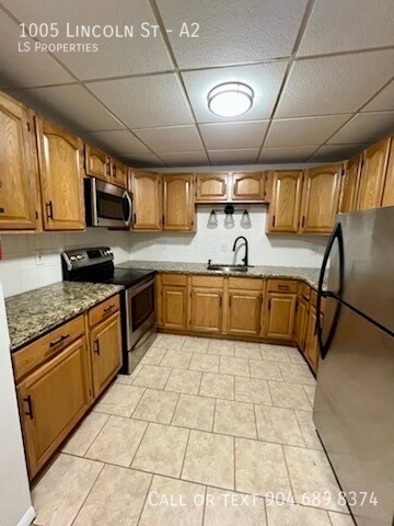 Primary Photo - 1005 Lincoln St-A2