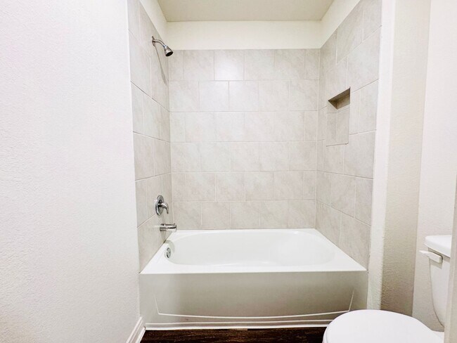 Building Photo - Beautiful Home in Converse!