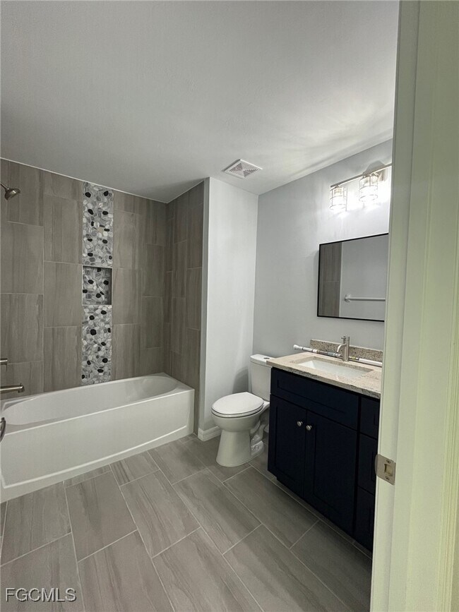 Building Photo - 5637 Genesee Pkwy