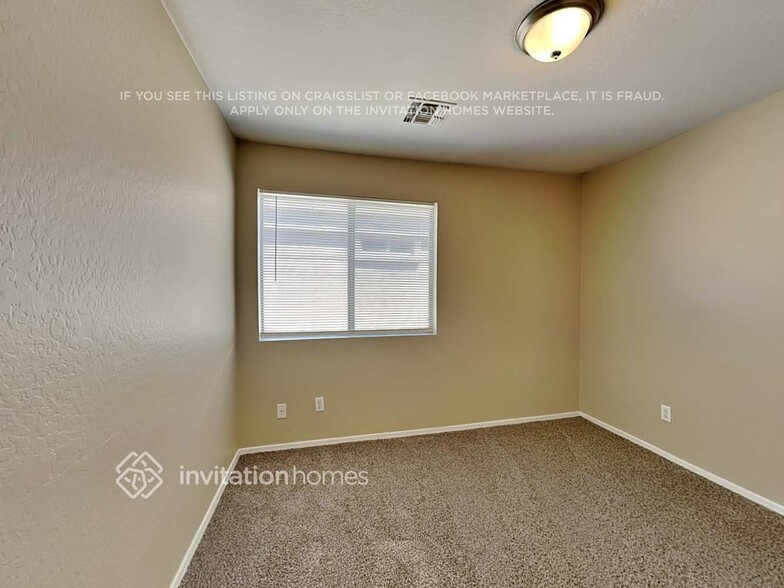 Building Photo - 6811 N 129th Dr