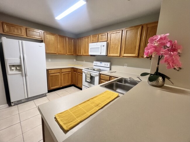 Building Photo - 6100 Maggies Cir