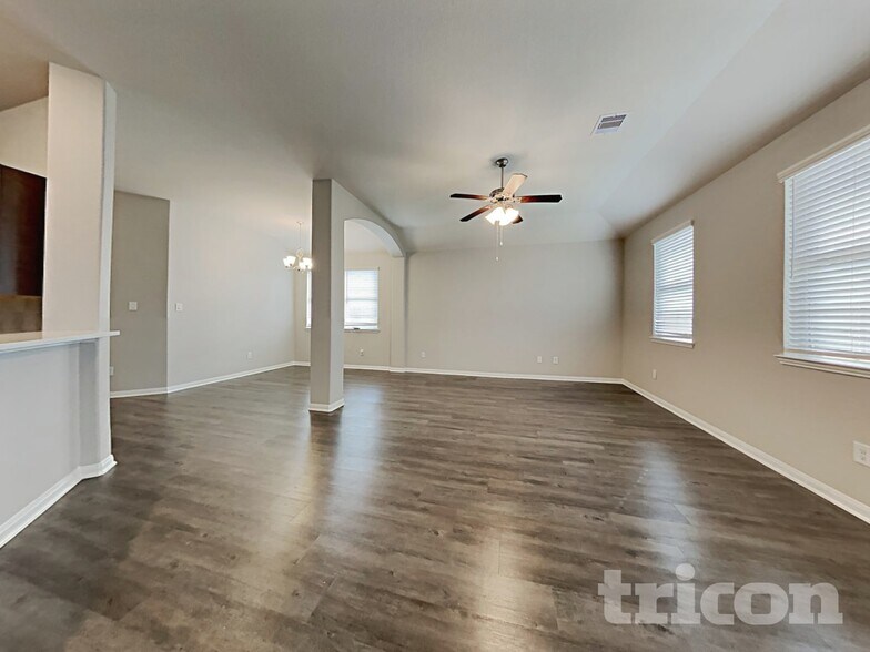 Building Photo - 3606 Karissa Rd