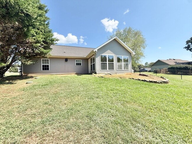 Building Photo - 821 Amburn Meadows Ln