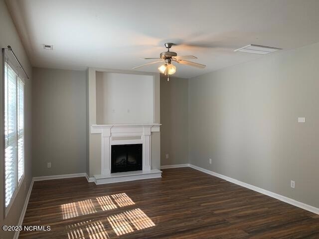 Building Photo - 862 Blue Bird Dr