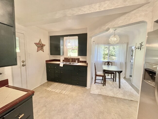 Building Photo - 7223 61st Ave SE