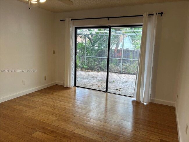 Building Photo - 6857 SW 36th Ct