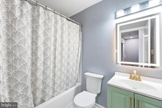 Building Photo - 79 Edinshire Rd