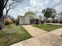 Building Photo - 4201 Driscoll Dr