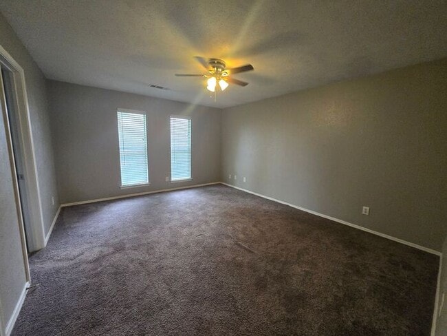 Building Photo - Richardson 2 Bedroom 2 Bathroom and 1 Car ...