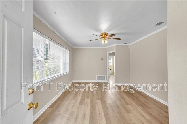 Building Photo - 9159 Ferguson Ave