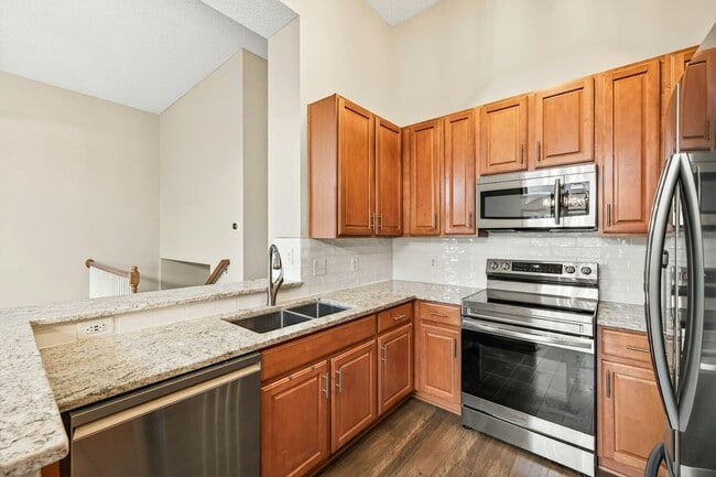 Building Photo - 7104 Merrimac Ln N