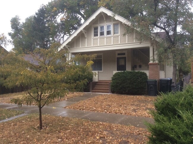 Primary Photo - 204 E 26th St