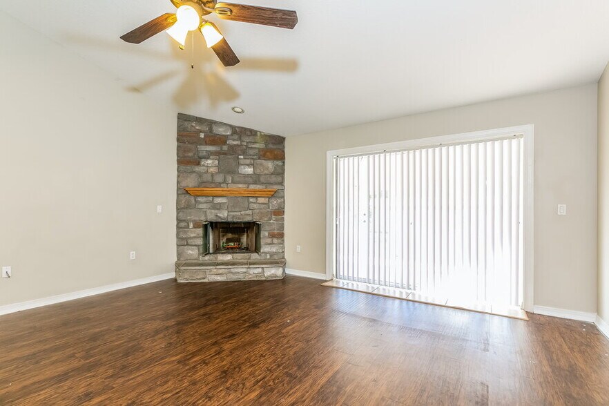 Building Photo - 4209 Prairie Iris Ct