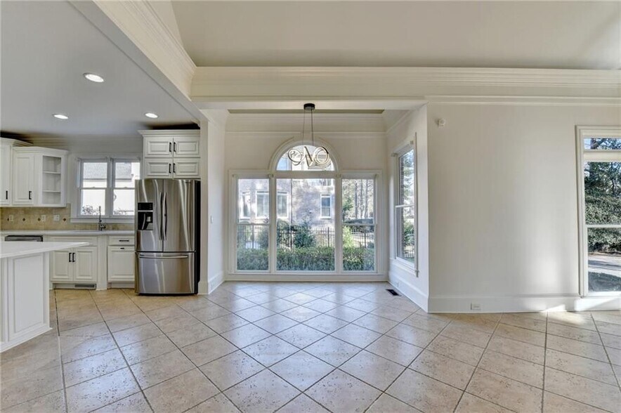 Building Photo - 7970 St Marlo Fairway Dr