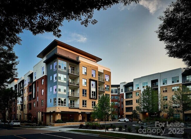 Building Photo - 345 Sharon Twp Ln