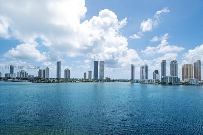 Building Photo - 5500 Island Estates Dr