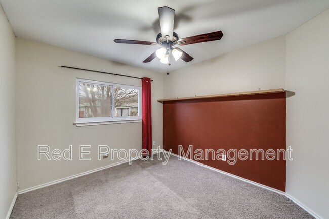 Building Photo - 6858 Celes Meadow Dr