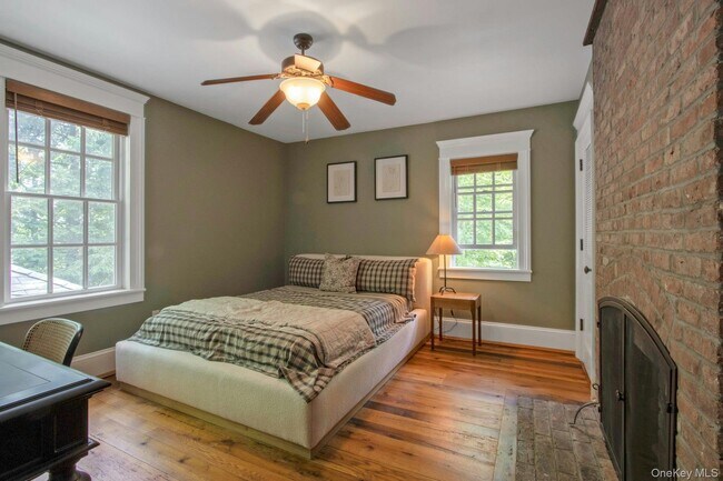 Building Photo - 314 Haverstraw Rd