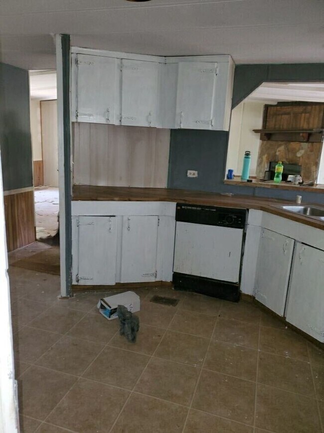 Building Photo - Section 8 Vouchers Apply Now! 3 bedroom/2 bath doublewide in Aiken!