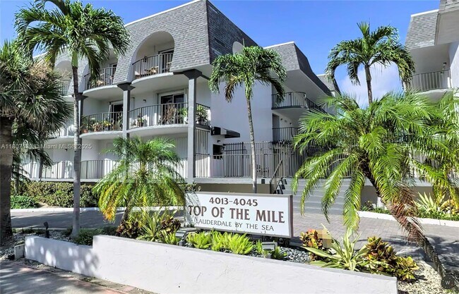 Primary Photo - 4013 N Ocean Dr