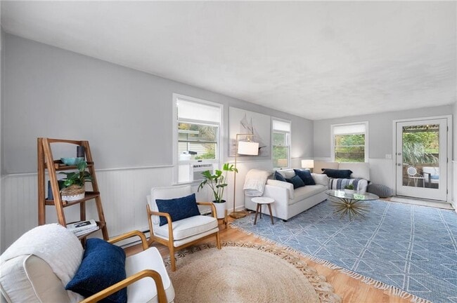 Building Photo - 63 Buoy St