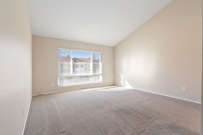 Building Photo - 989 W Imperial Hwy