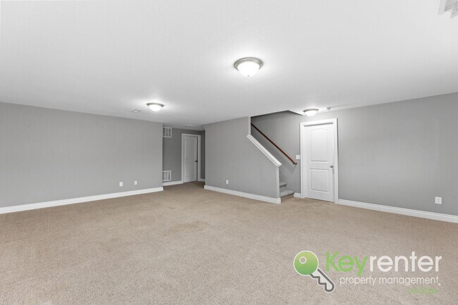 Building Photo - 2315-2317 E Coolwater St Duplex