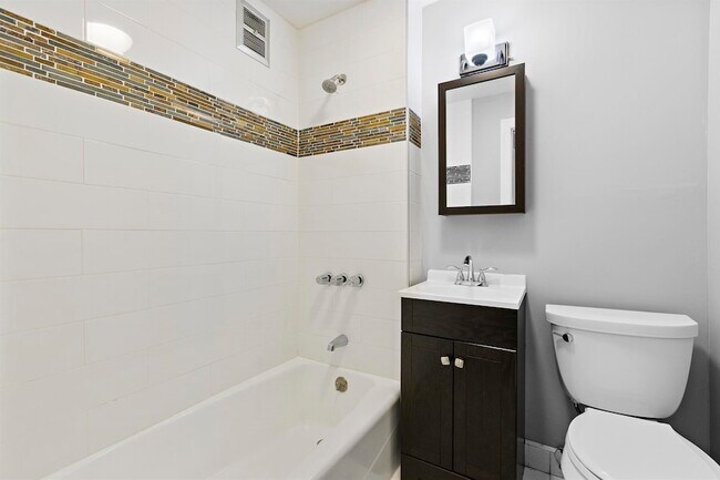 Building Photo - 117 57th St