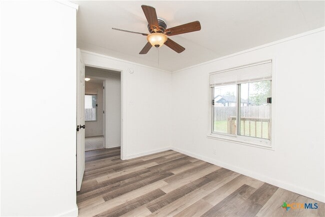 Building Photo - 306 S 25th St