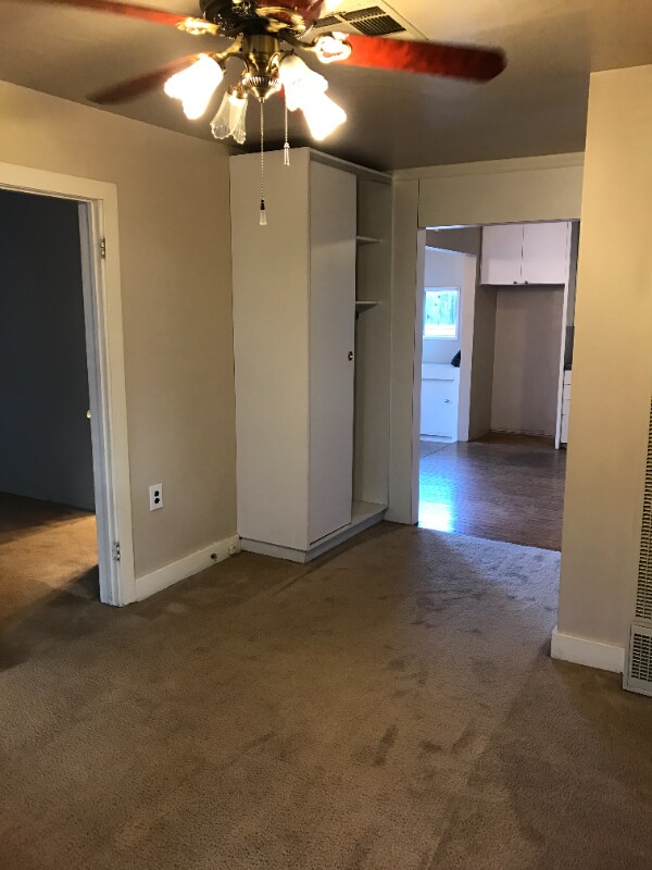 Building Photo - 000 Upland