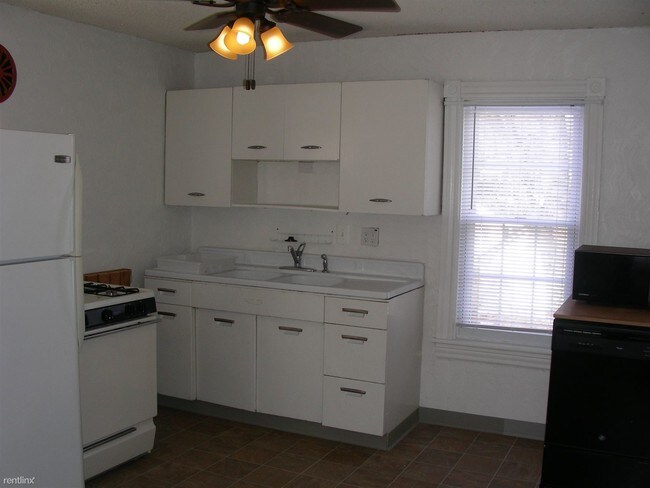 Primary Photo - 207 Woodlawn Terrace