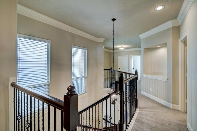 Building Photo - 5535 Kiam St