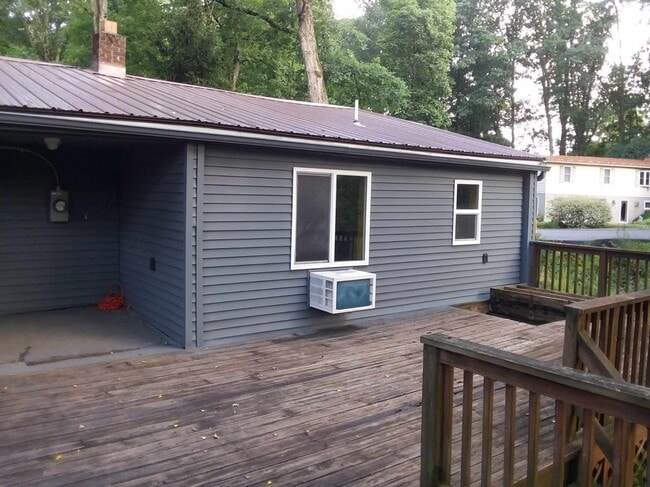 Building Photo - Unique Industrial-Style 2-Bedroom Home with Loft Space | West York School District