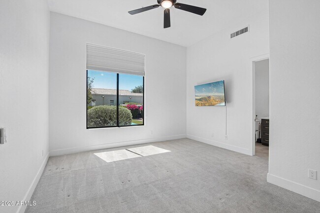 Building Photo - 8645 E Wood Dr