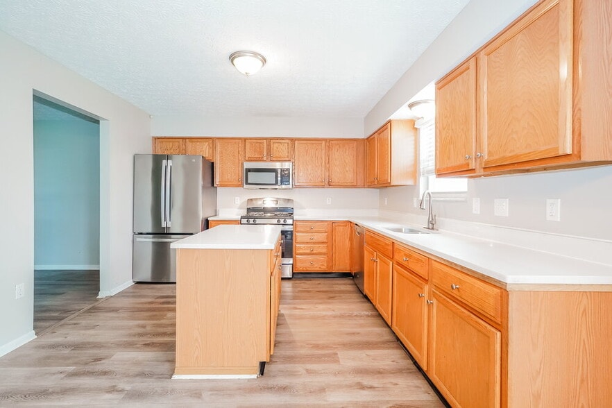 Building Photo - 4299 Shady Meadows Dr